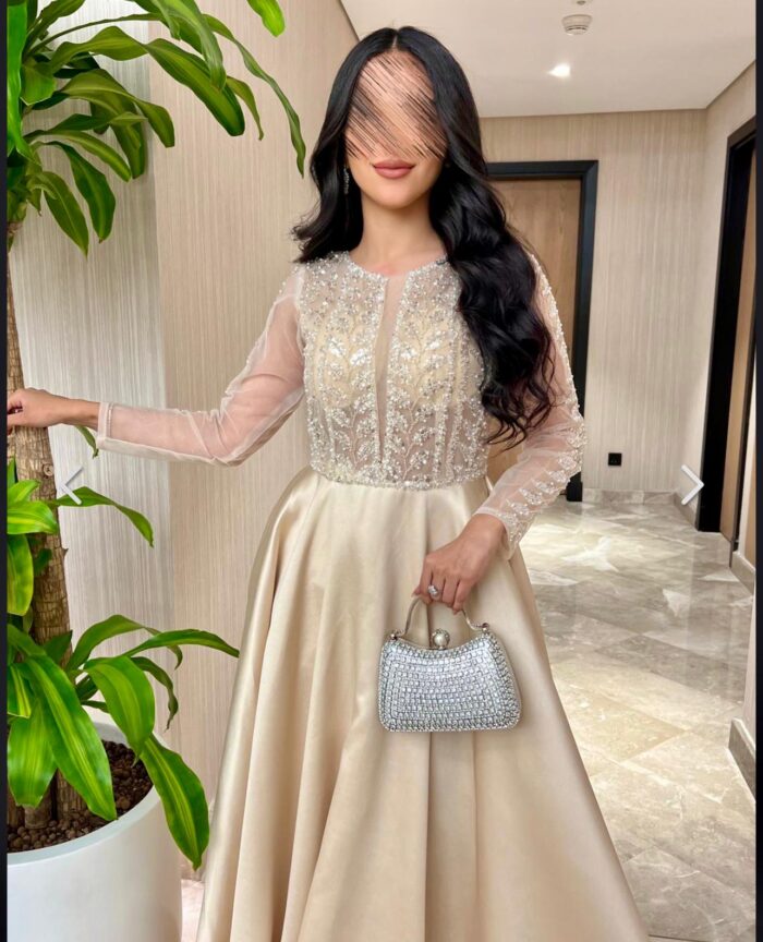 ⁦فستان سكري انيق⁩ - الصورة ⁦1⁩